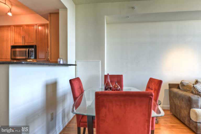 11760 Sunrise Valley Drive, Unit 908 Reston, VA 20191 - Photo 9 of 32