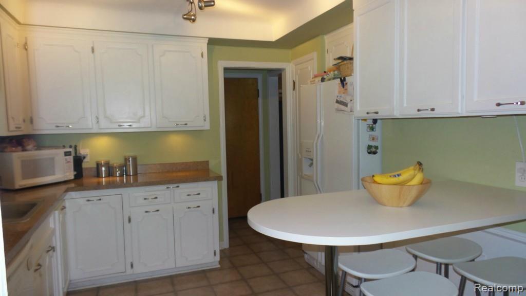 1540 Torrey Road Grosse Pointe, MI 48236 - Photo 10 of 24 20150626_013341_resized_1.jpg