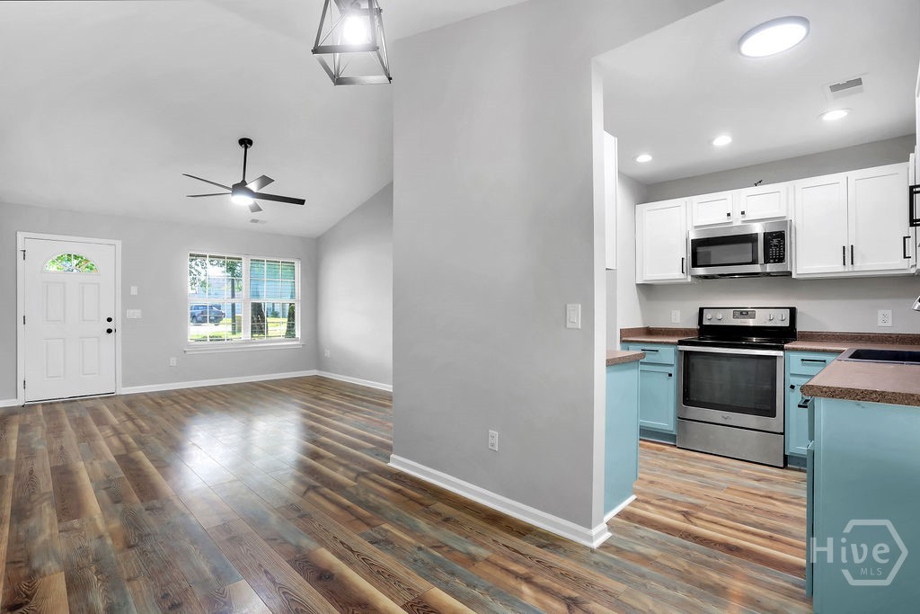 126 Sand Pine Court Springfield, GA 31329 - Photo 13 of 32