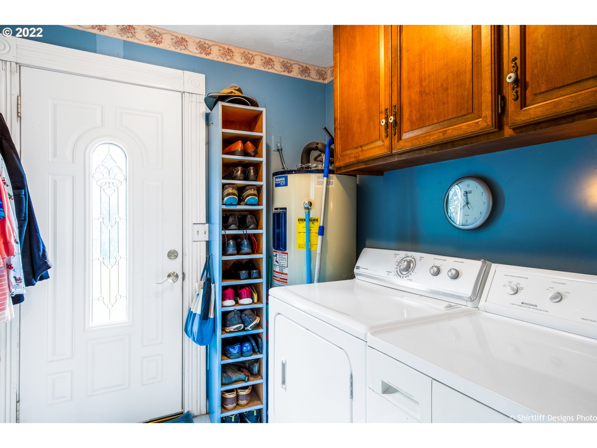 32482 Doolittle Road Cottage Grove, OR 97424 - Photo 25 of 32 a utility room with dryer and washer