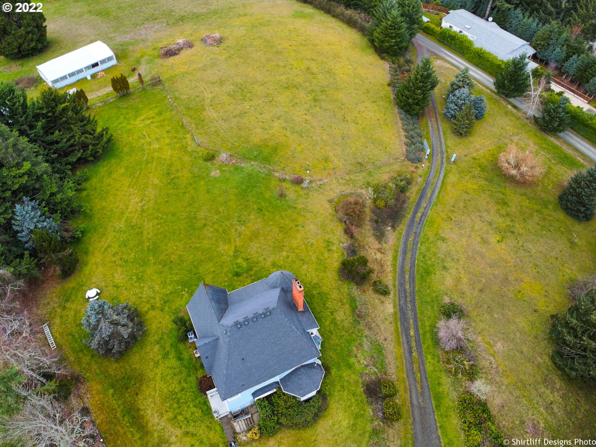 32482 Doolittle Road Cottage Grove, OR 97424 - Photo 32 of 32 a aerial view of a residential houses with swimming pool