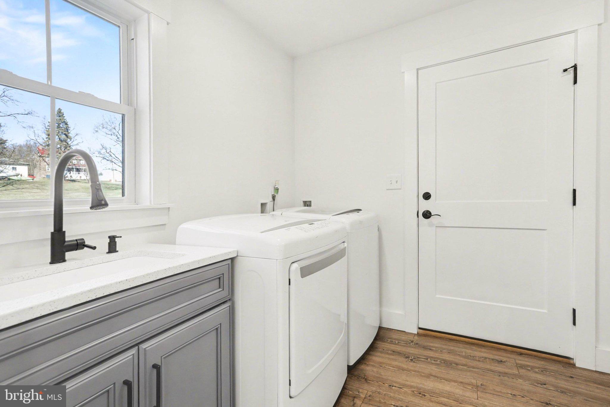 545 Pleasant View Road Lewisberry, PA 17339 - Photo 25 of 62 a bathroom with a sink and a mirror