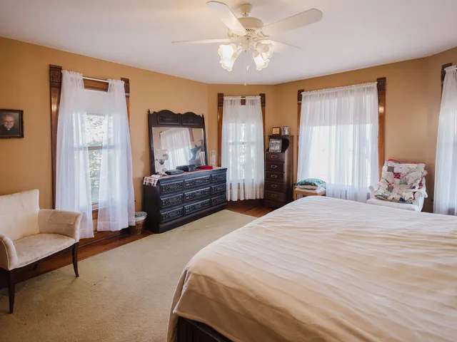 $349,900 | 729 Center Street, Mineral Point, WI 53565