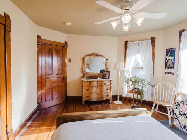 $349,900 | 729 Center Street, Mineral Point, WI 53565