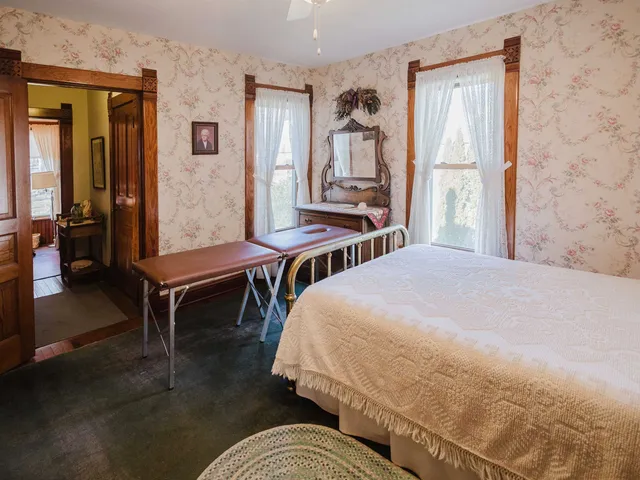 $349,900 | 729 Center Street, Mineral Point, WI 53565