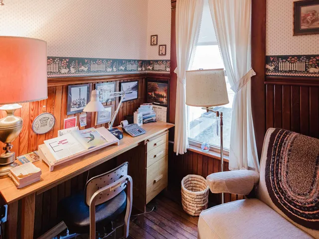 $349,900 | 729 Center Street, Mineral Point, WI 53565