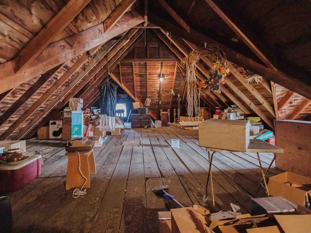 $349,900 | 729 Center Street, Mineral Point, WI 53565