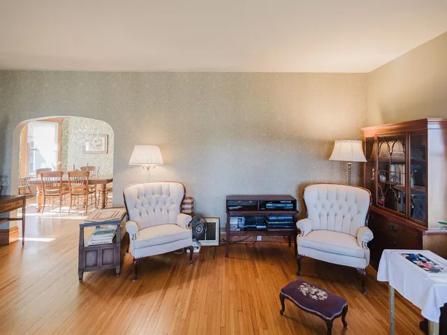 $349,900 | 729 Center Street, Mineral Point, WI 53565