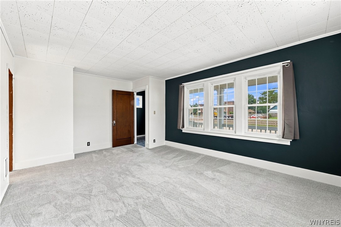799 Center Road West Seneca, NY 14224 - Photo 3 of 19 Gallery Image 3