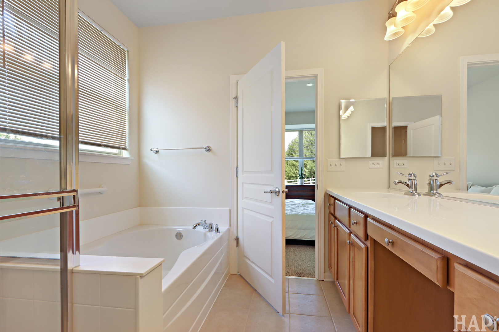 3142 Ravinia Circle Mundelein, IL 60060 - Photo 20 of 27 Gallery Image 20