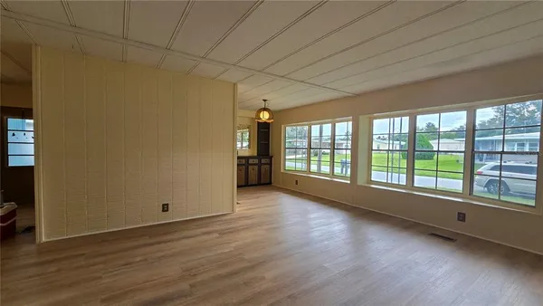 $1,250 | 7393 Fairlane Avenue, Brooksville, FL 34613