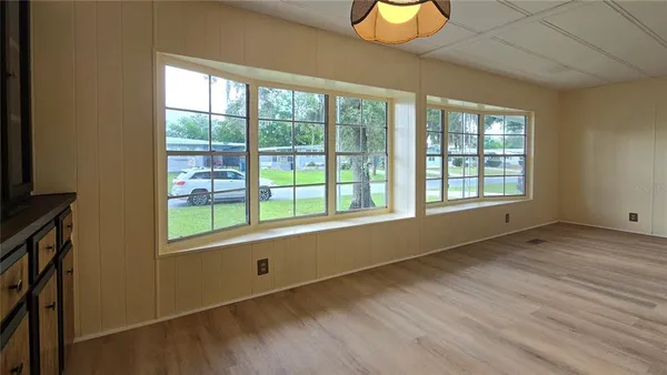 $1,250 | 7393 Fairlane Avenue, Brooksville, FL 34613