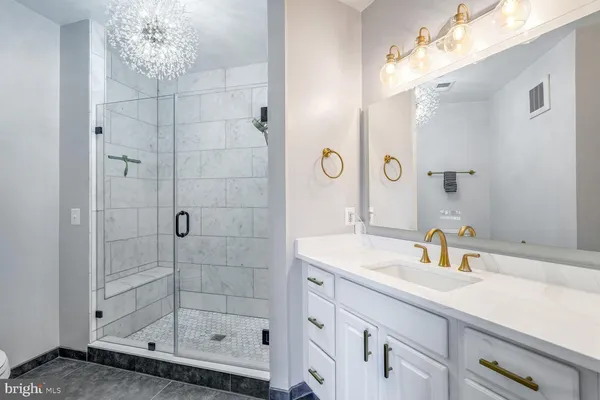 $3,400 | 2101 North Monroe Street, Unit 204, Arlington, VA 22207