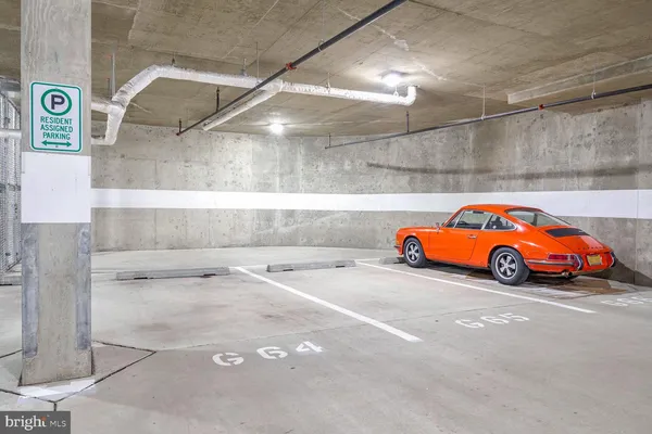 $3,400 | 2101 North Monroe Street, Unit 204, Arlington, VA 22207