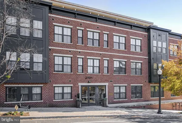 $3,400 | 2101 North Monroe Street, Unit 204, Arlington, VA 22207