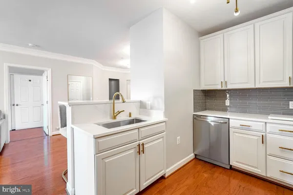 $3,400 | 2101 North Monroe Street, Unit 204, Arlington, VA 22207