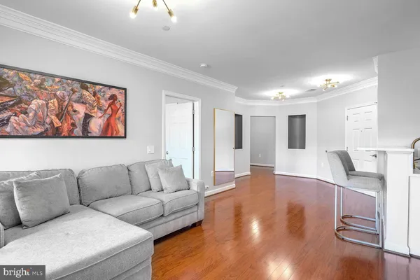 $3,400 | 2101 North Monroe Street, Unit 204, Arlington, VA 22207