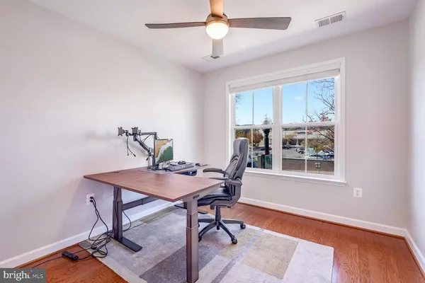 $3,400 | 2101 North Monroe Street, Unit 204, Arlington, VA 22207