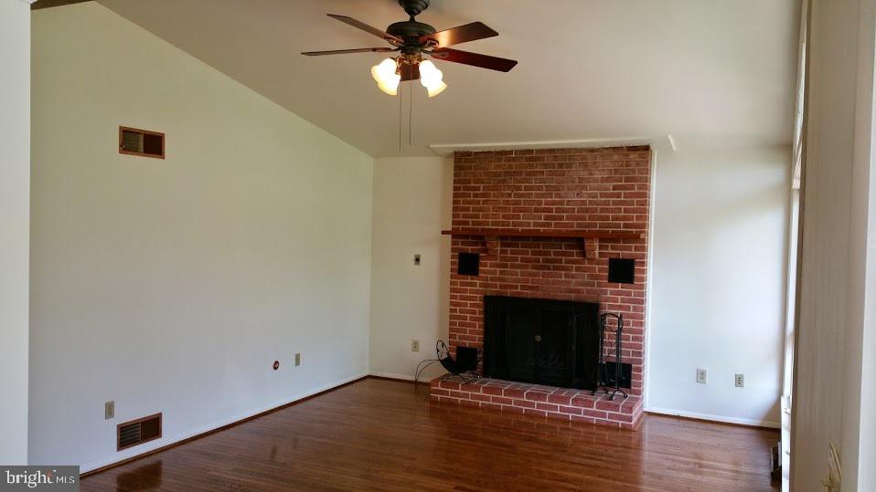 140 Donrene Road Mount Wolf, PA 17347 - Photo 8 of 28 Gallery Image 8