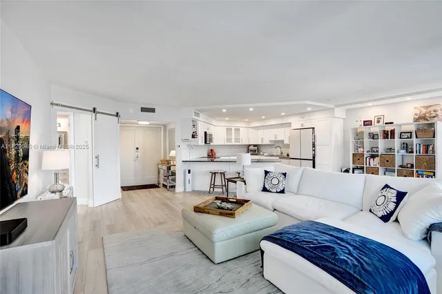 $5,200 | 1340 South Ocean Boulevard, Unit 403, Pompano Beach, FL 33062