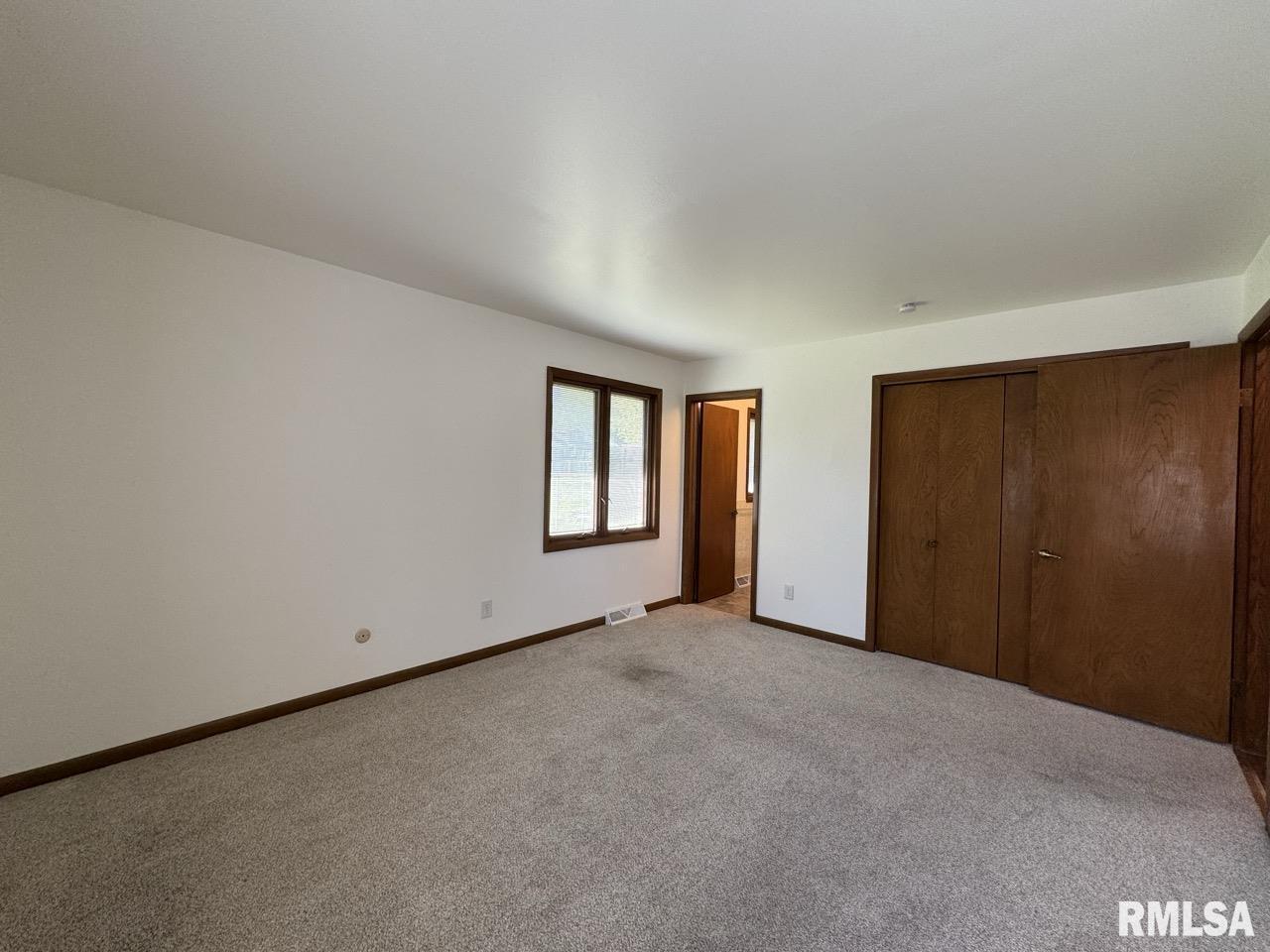 3816 Ridgewood Drive Davenport, IA 52807 - Photo 16 of 22