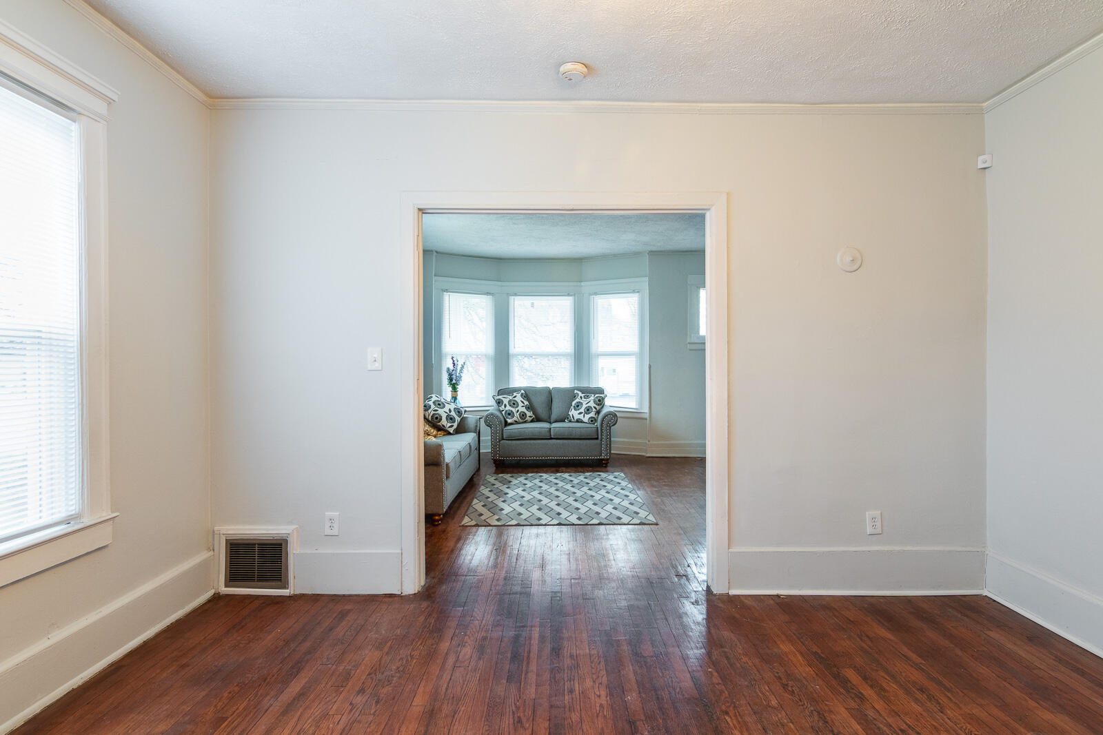 614 Clairmount Avenue Detroit, MI 48202 - Photo 4 of 12 diningroom