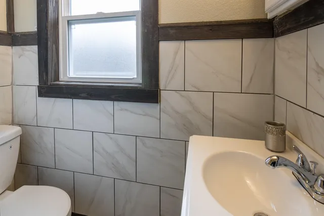 $1,650 | 614 Clairmount Avenue, Detroit, MI 48202