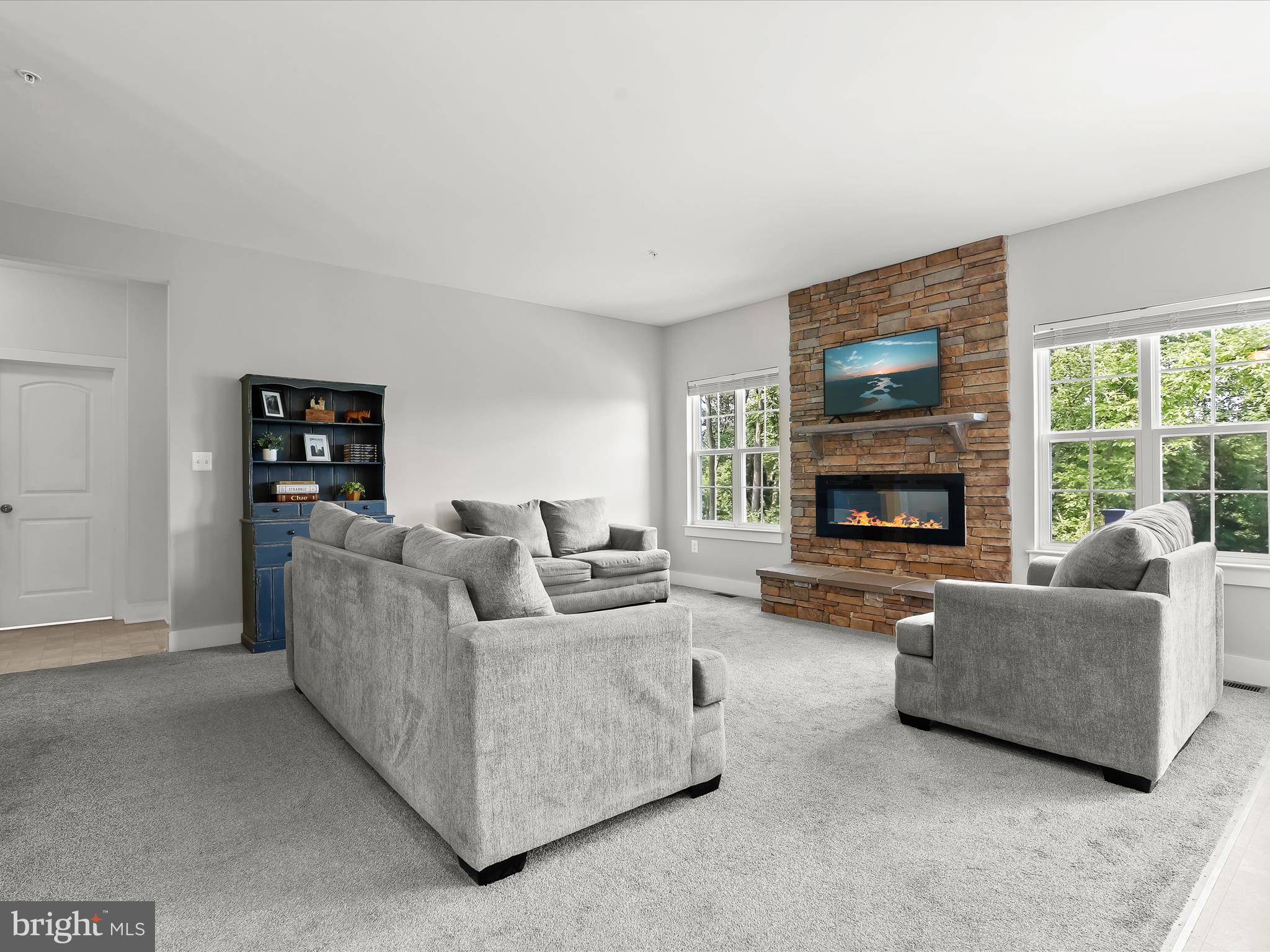 2802 Town View Circle New Windsor, MD 21776 - Photo 19 of 62 Family Room - Fireplace