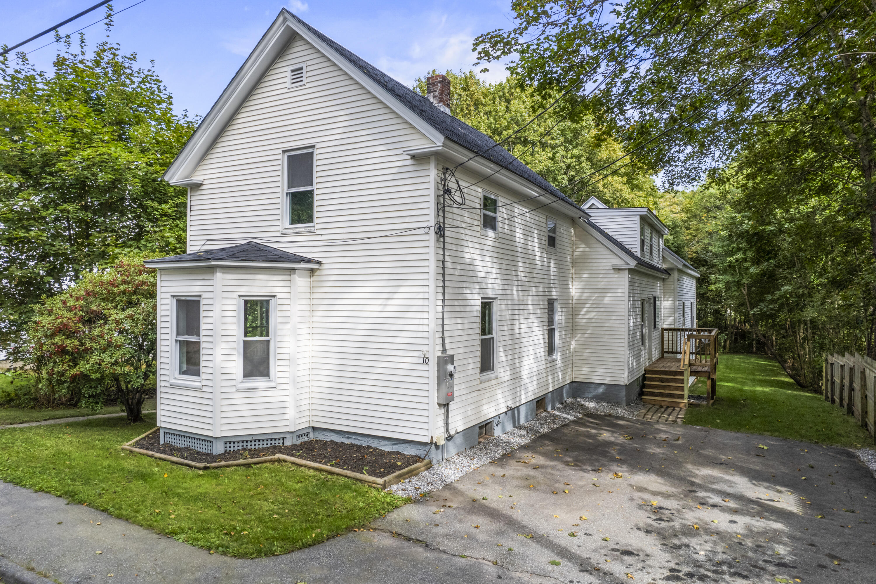 10 Charles St_104