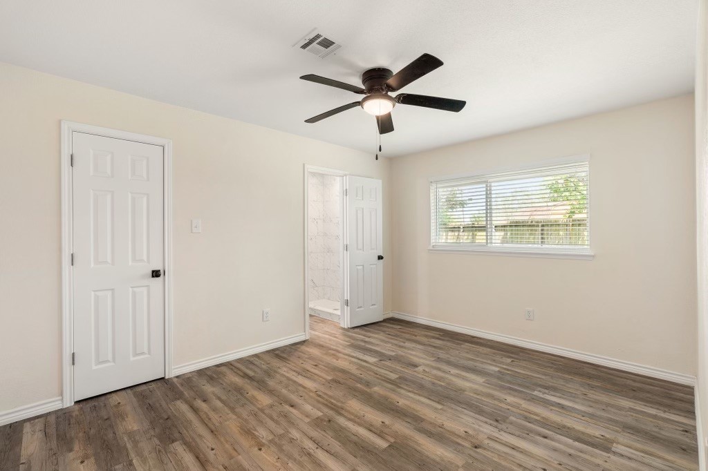 11903 Edgar Street Houston, TX 77047 - Photo 13 of 29