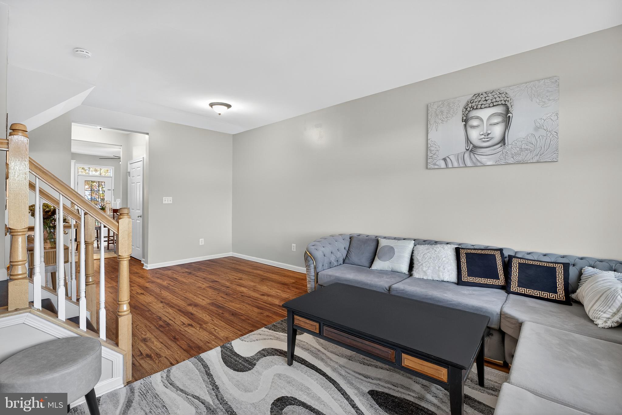 25065 Riding Center Drive Chantilly, VA 20152 - Photo 4 of 33