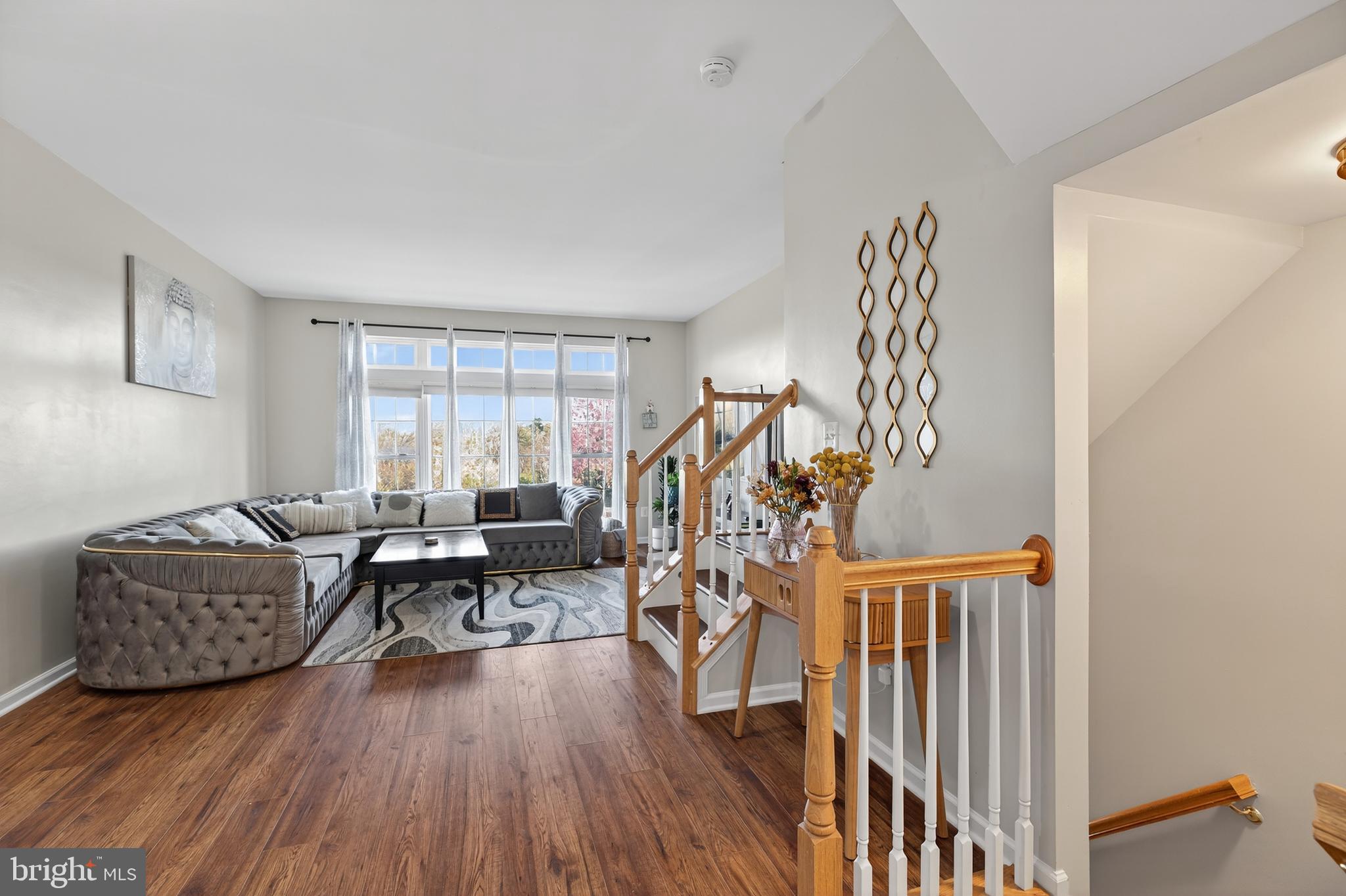 25065 Riding Center Drive Chantilly, VA 20152 - Photo 7 of 33