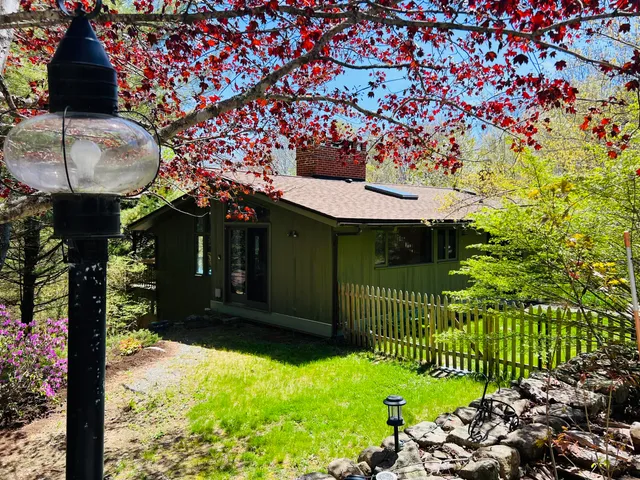 $575,000 | 90 North Sedgwick Road, Sedgwick, ME 04676