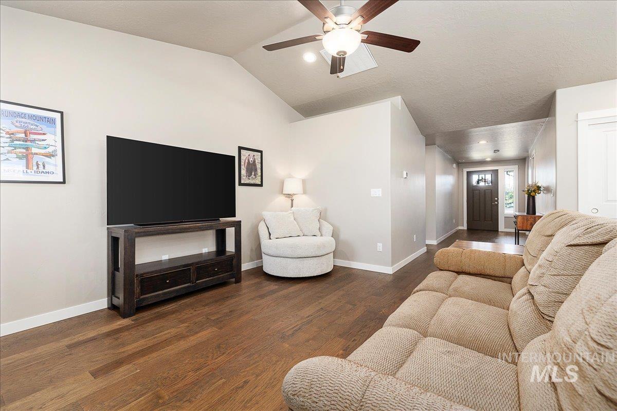 6861 South Maverick Way Boise, ID 83709 - Photo 15 of 46