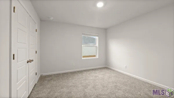 $216,900 | 35528 Forest Manor Avenue, Denham Springs, LA 70706