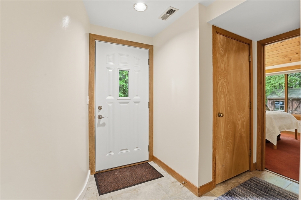 39 Hog Hill Road Pepperell, MA 01463 - Photo 4 of 42 Gallery Image 4