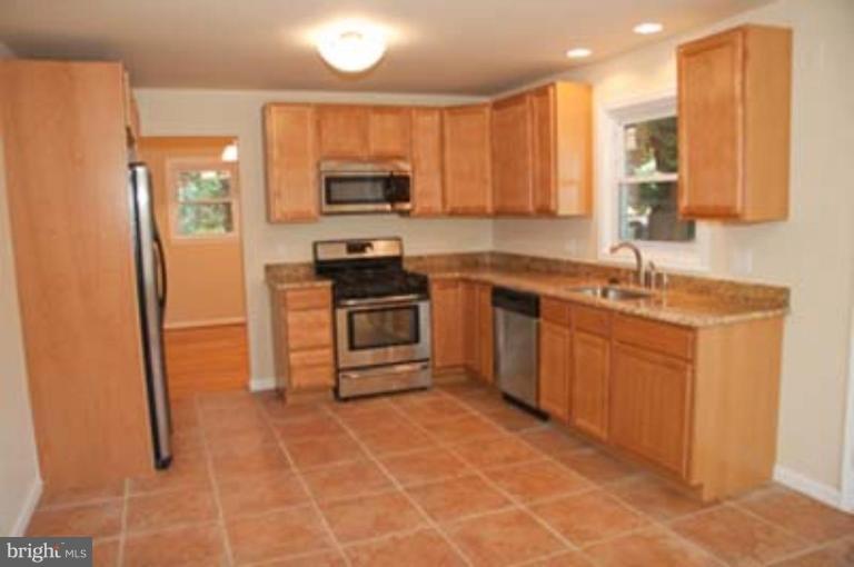 3813 Janbrook Road Randallstown, MD 21133 - Photo 7 of 20 Kitchen