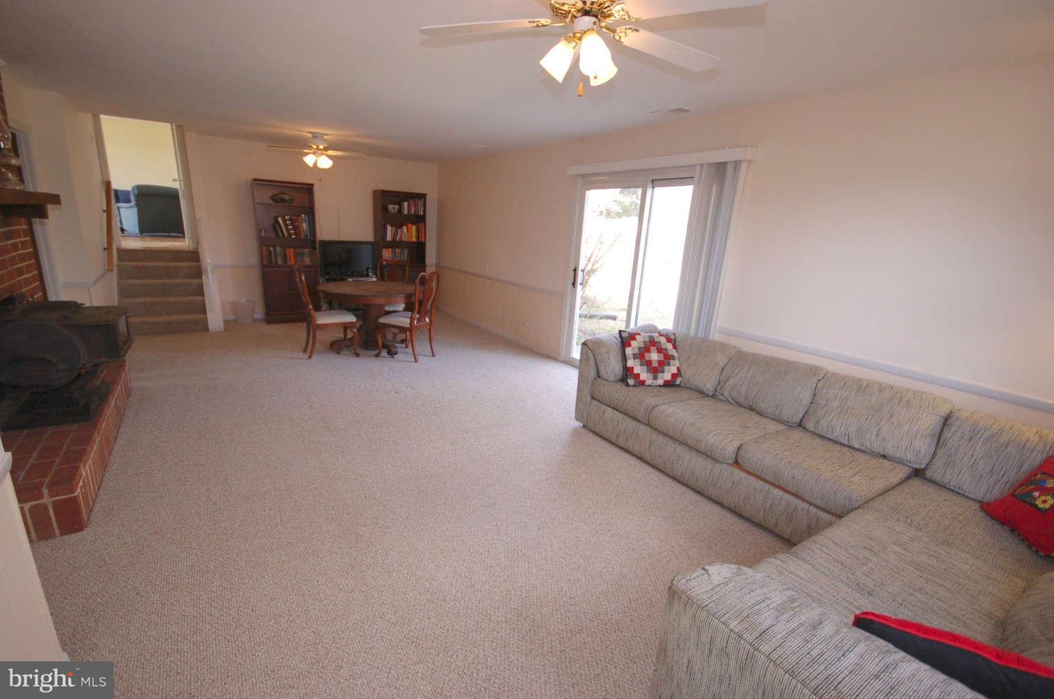 3124 Castleleigh Road Silver Spring, MD 20904 - Photo 15 of 30 Family Room