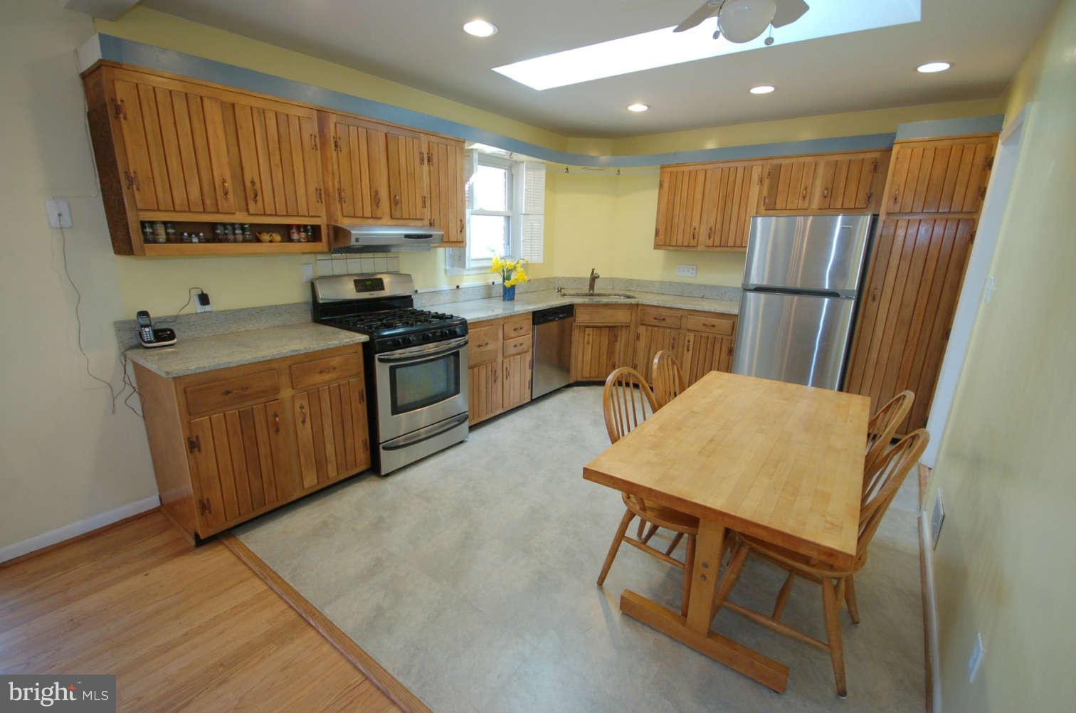3124 Castleleigh Road Silver Spring, MD 20904 - Photo 4 of 30 Kitchen