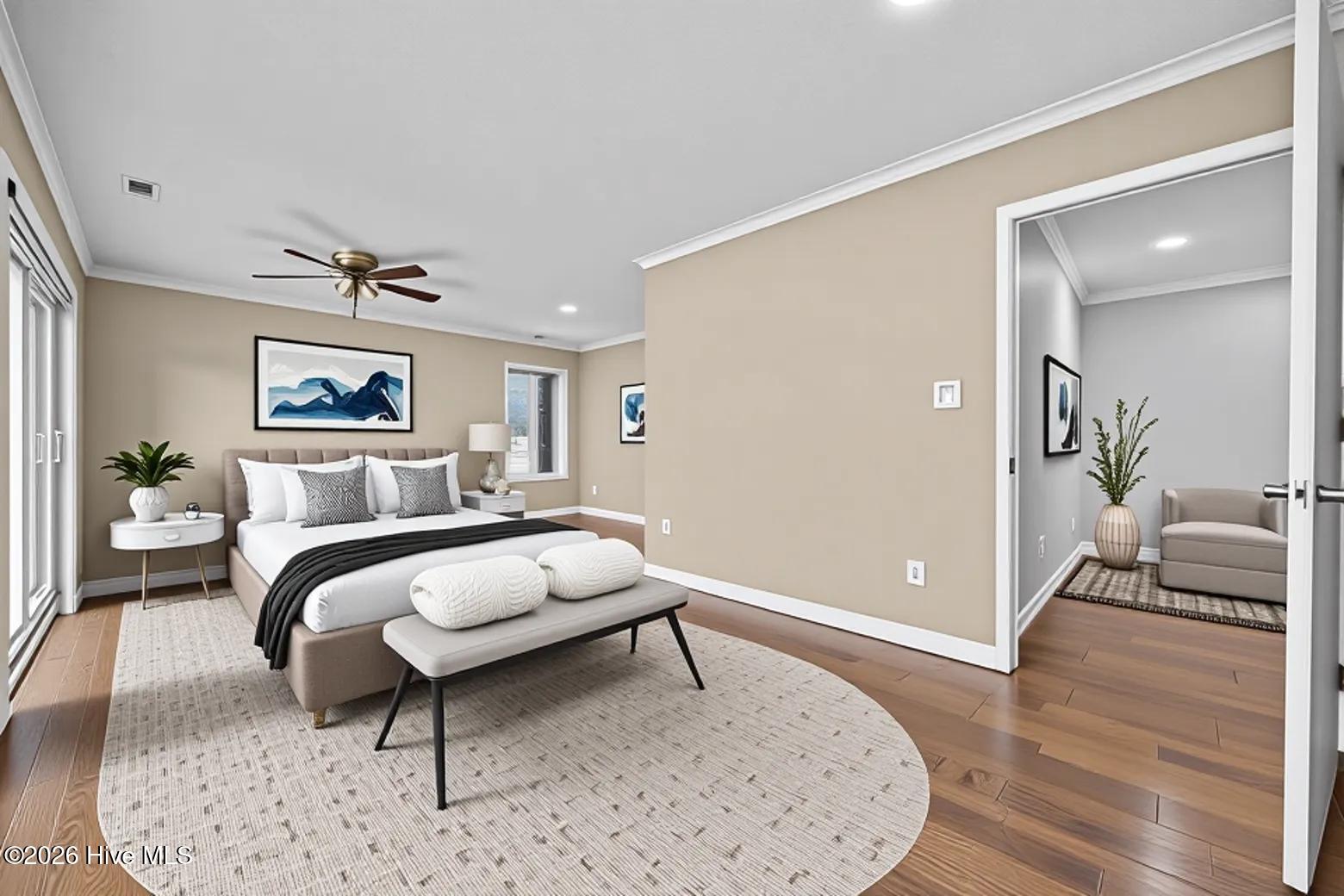 616 East Murphy Street Wallace, NC 28466 - Photo 20 of 36 virtual staged master bedroom