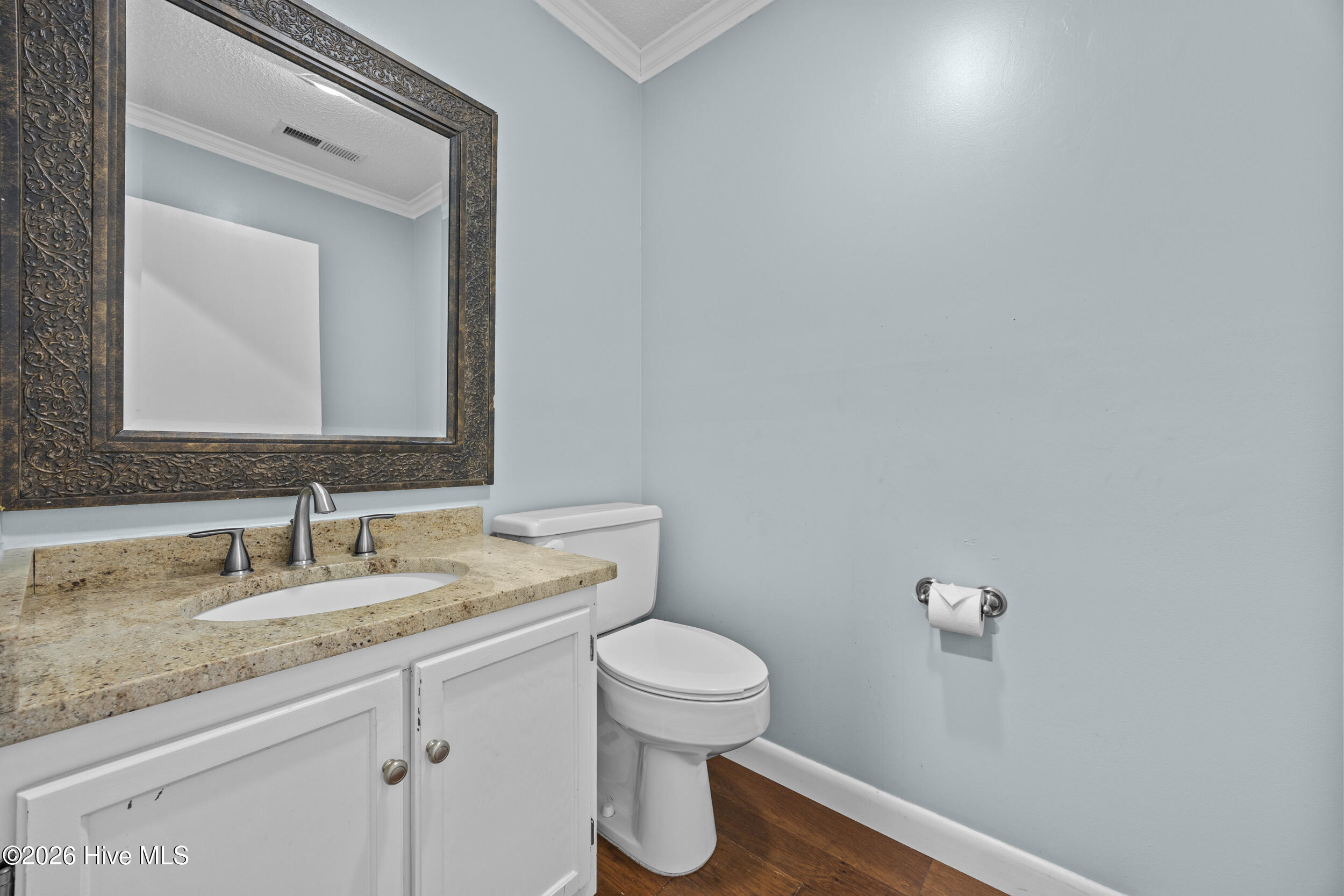 616 East Murphy Street Wallace, NC 28466 - Photo 25 of 36 guest half bath