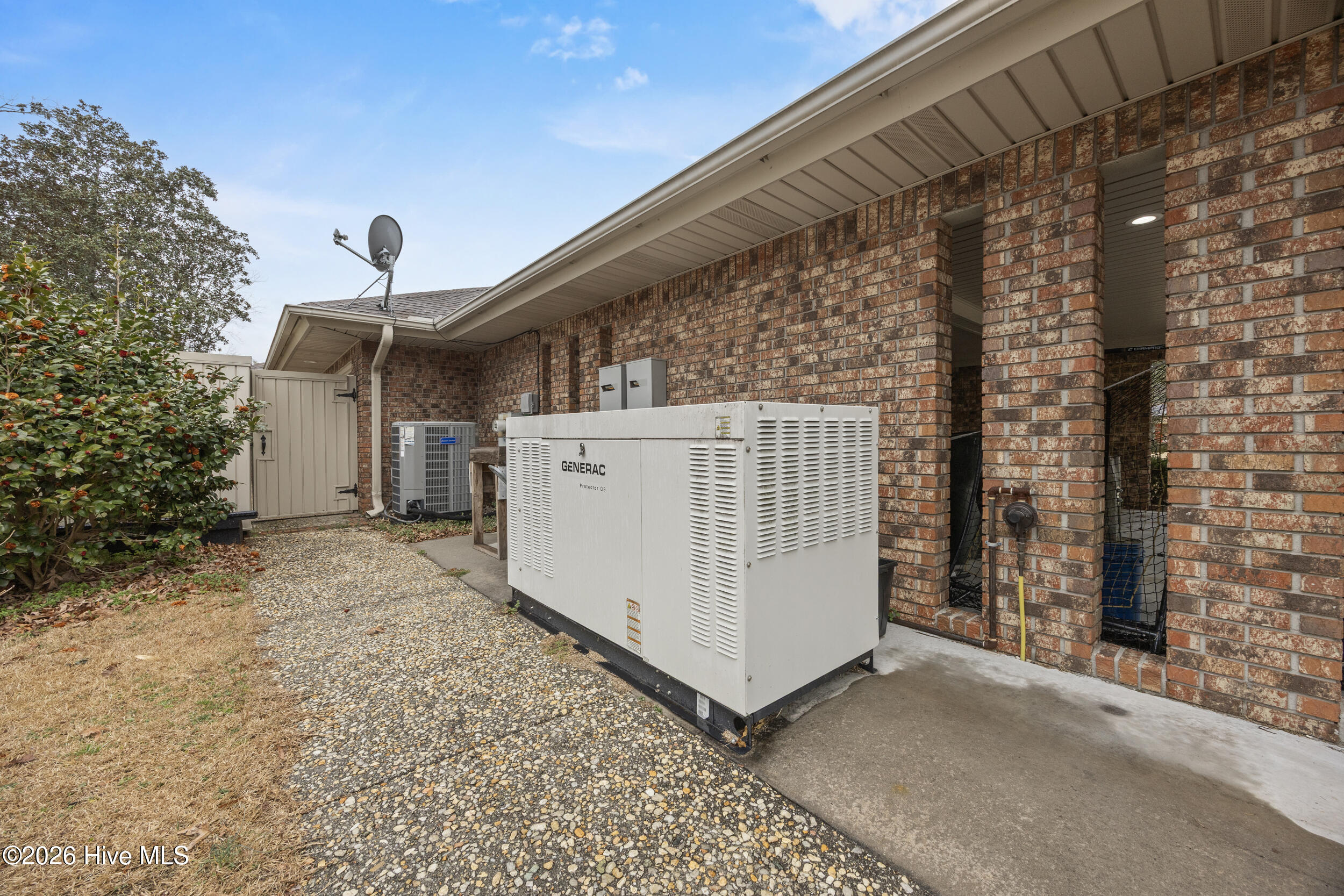 616 East Murphy Street Wallace, NC 28466 - Photo 28 of 36 whole home generator