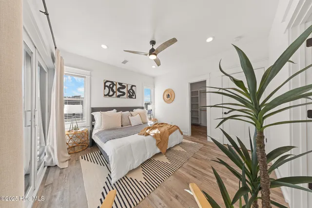 $899,900 | 906 St Joseph Street, Unit 1, Carolina Beach, NC 28428