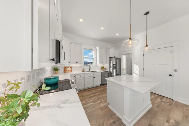 $899,900 | 906 St Joseph Street, Unit 1, Carolina Beach, NC 28428