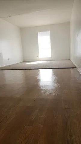 $950 | 105 Avondale Street, Unit 16, Houston, TX 77006