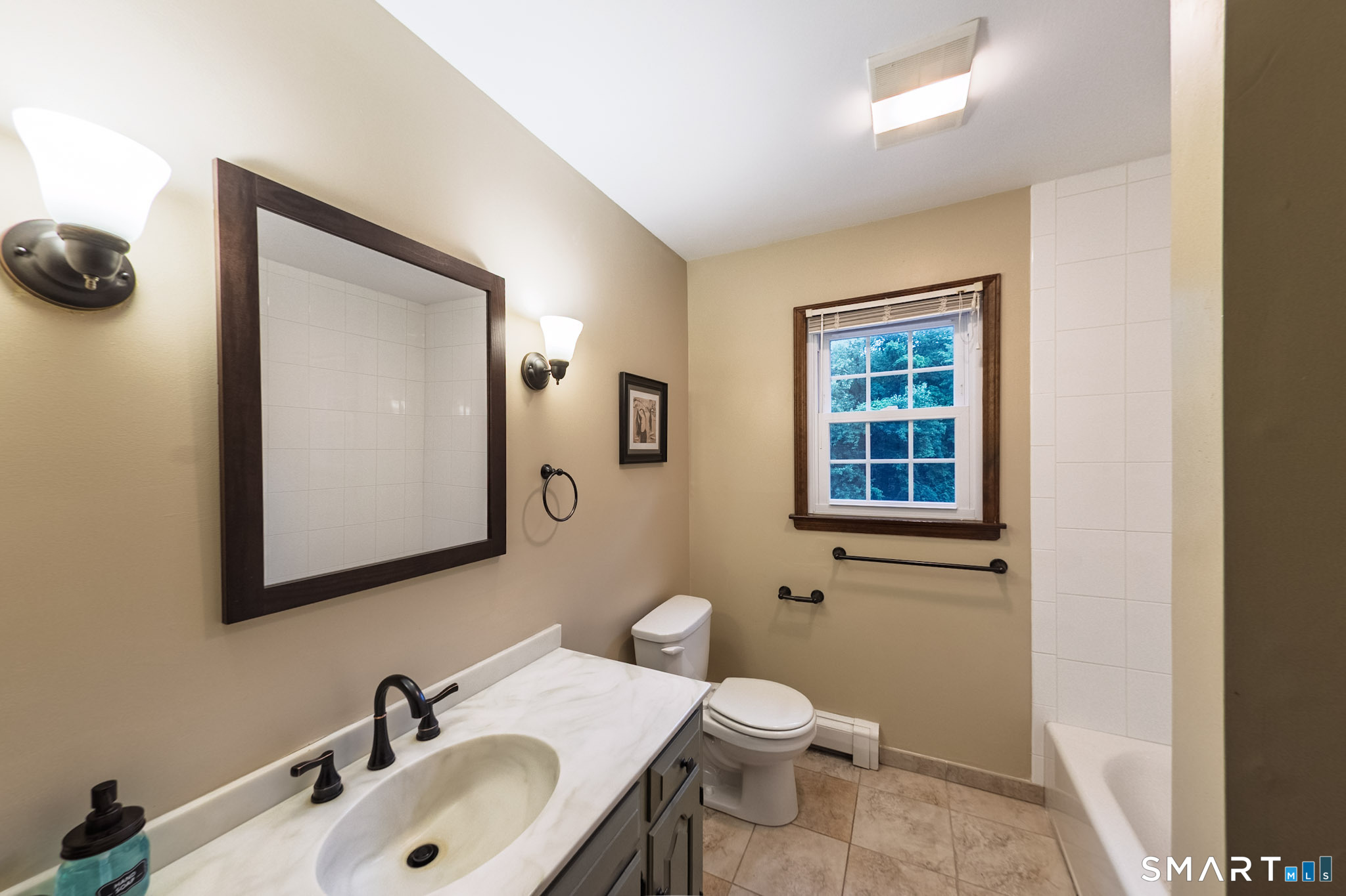 208 Adams Road Easton, CT 06612 - Photo 30 of 33 Hall Bath