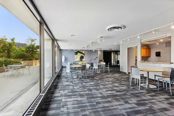 $165,000 | 4343 North Clarendon Avenue, Unit 2505, Chicago, IL 60613