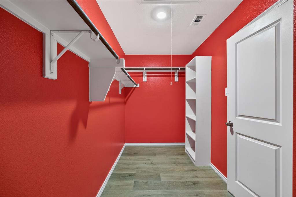 709 Chipper Trail Lavon, TX 75166 - Photo 9 of 17 a view of an entryway