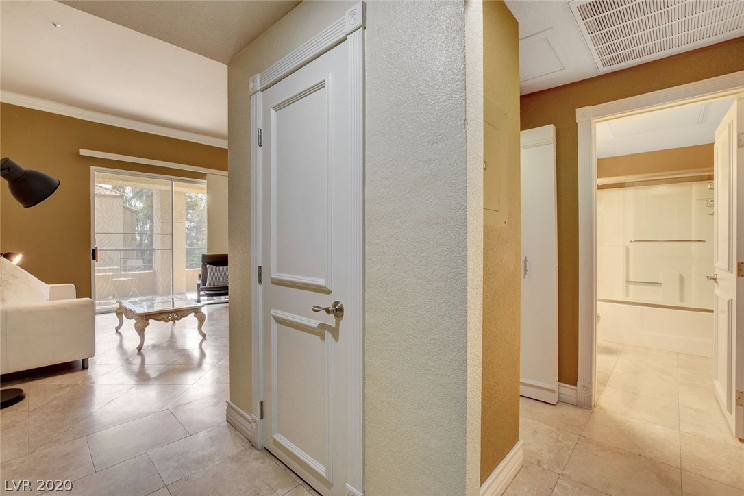 260 East Flamingo Road, Unit 308 Las Vegas, NV 89169 - Photo 9 of 27 Gallery Image 9