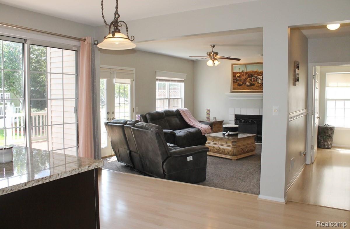 3381 Riverside Court Canton, MI 48188 - Photo 12 of 68 IMG_5615.JPG